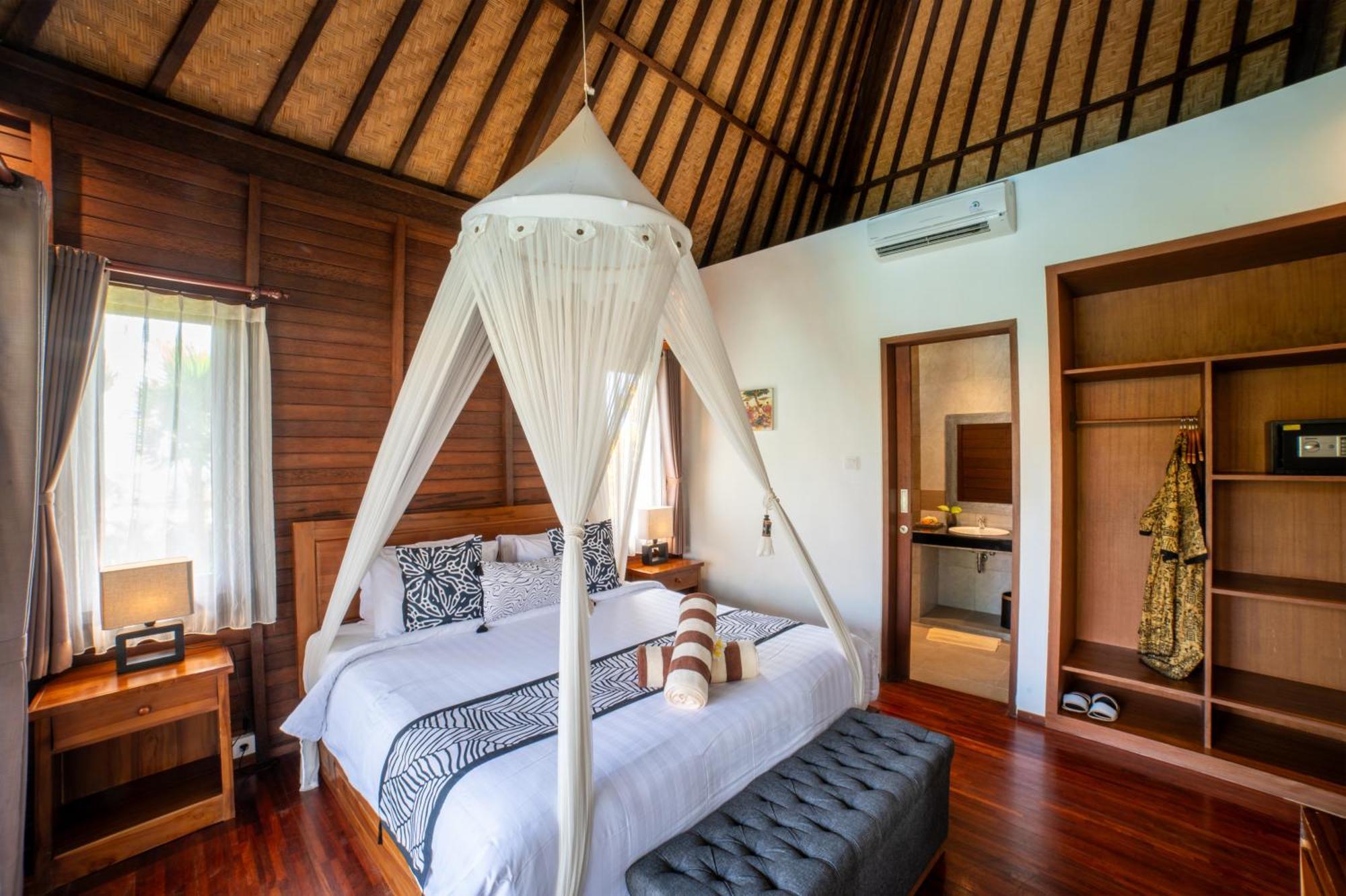 D'Puncak Villas Lembongan Nusa Lembongan Exteriör bild