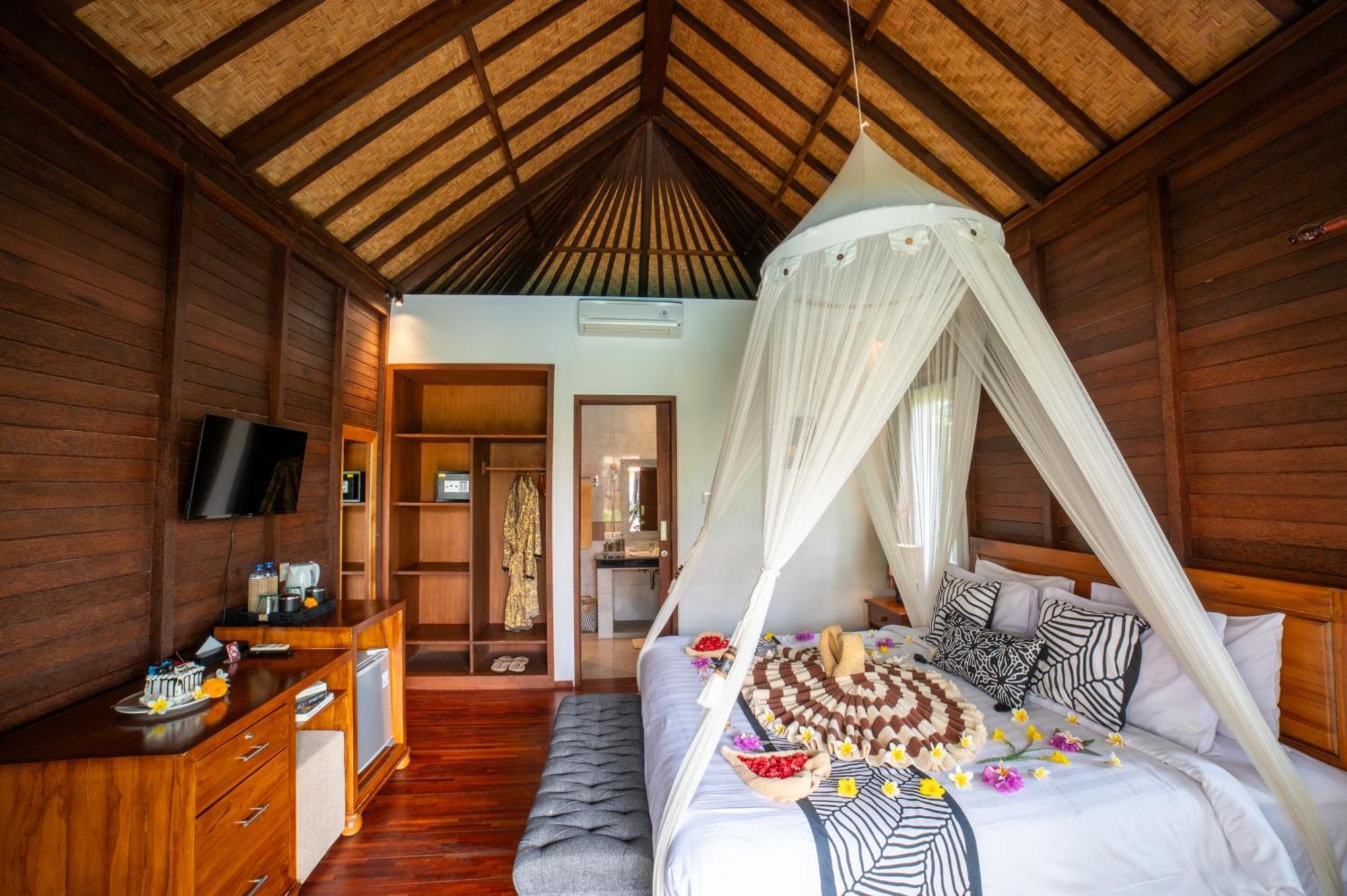 D'Puncak Villas Lembongan Nusa Lembongan Exteriör bild